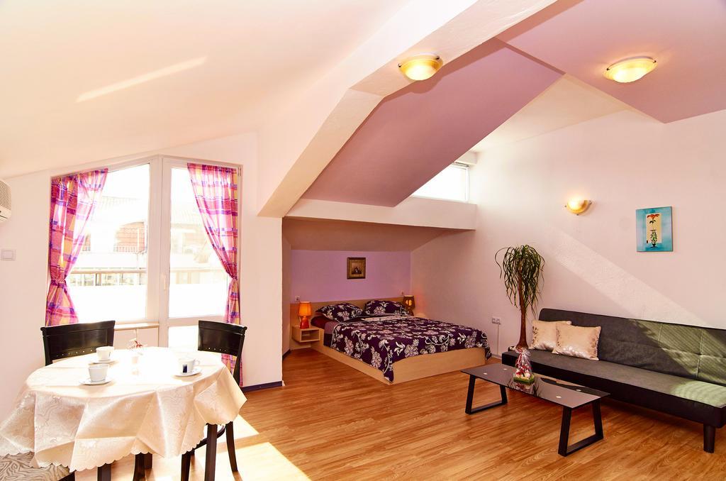 Batak Studio Burgas Chambre photo